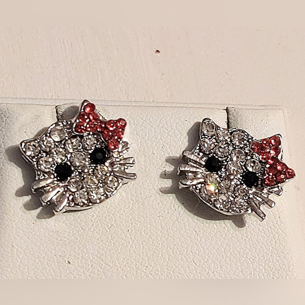 Crystal Rhinestone Kitty pierced earrings
